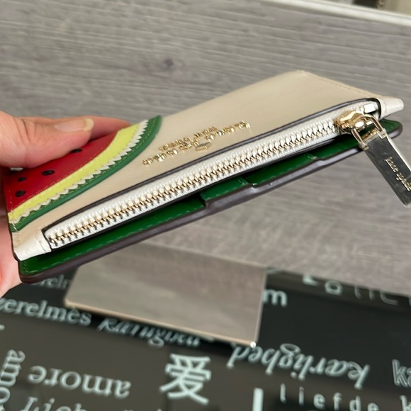Kate Spade slim Wallet - Picture 8 of 9